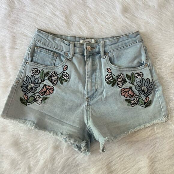 Forever 21 Pants - Forever 21 High Rise Light Wash Embroidered Flowers Denim Shorts Size 26 | 2